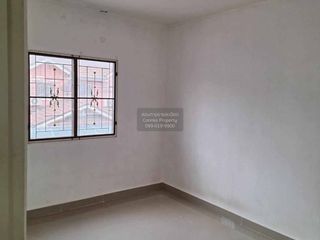 For rent 3 bedrooms townhouse in Khlong Luang, Pathum Thani