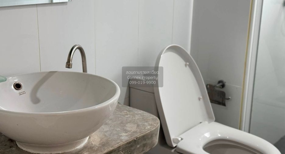 For rent 2 bedrooms condo in Bang Na, Bangkok