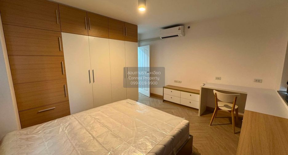 For rent 2 bedrooms condo in Bang Na, Bangkok