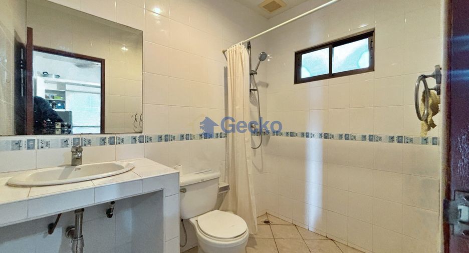 For sale 2 bedrooms house in Jomtien, Pattaya