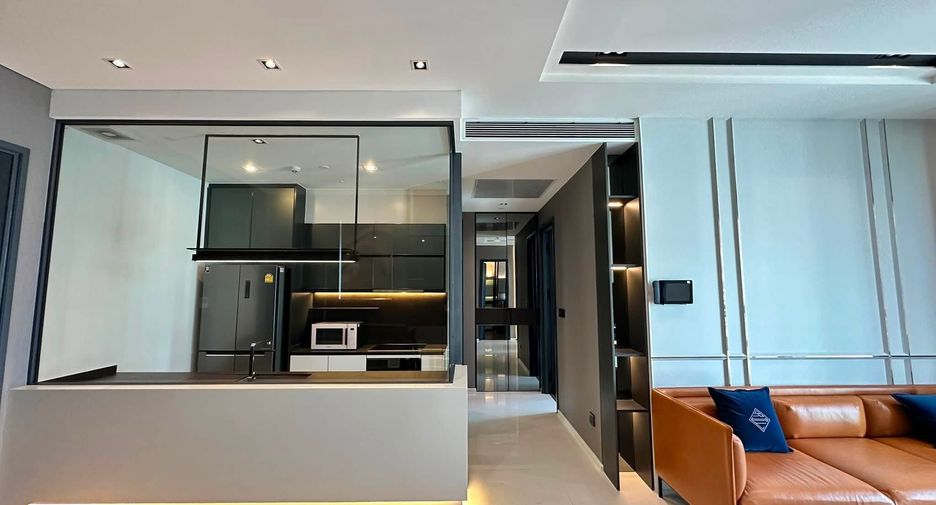 For rent 2 bedrooms condo in Watthana, Bangkok