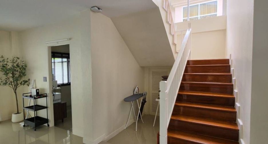 For sale 3 bedrooms villa in Mueang Krabi, Krabi