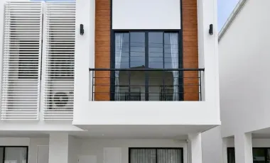 Reihenhaus zur Miete mit 3 Zimmer in Thalang, Phuket