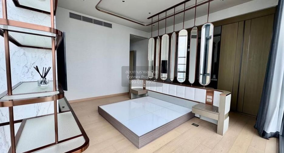Condo en alquiler de 3 habitaciones en Watthana, Bangkok