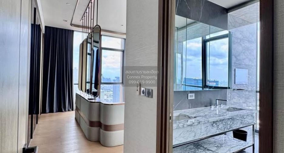 Condo en alquiler de 3 habitaciones en Watthana, Bangkok