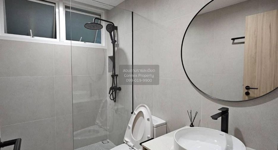 Condo en alquiler de 2 habitaciones en Khlong Toei, Bangkok