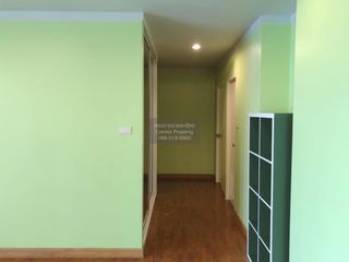 For rent 3 bedrooms condo in Yan Nawa, Bangkok