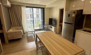 For rent 2 bedrooms condo in Huai Khwang, Bangkok