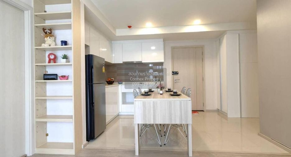 For rent 2 bedrooms condo in Huai Khwang, Bangkok