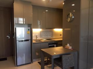 Wohnung zur Miete mit 1 Zimmer in Bang Rak, Bangkok
