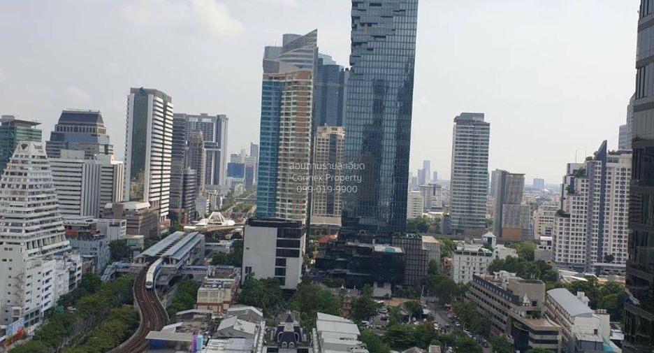 For rent 2 bedrooms condo in Bang Rak, Bangkok