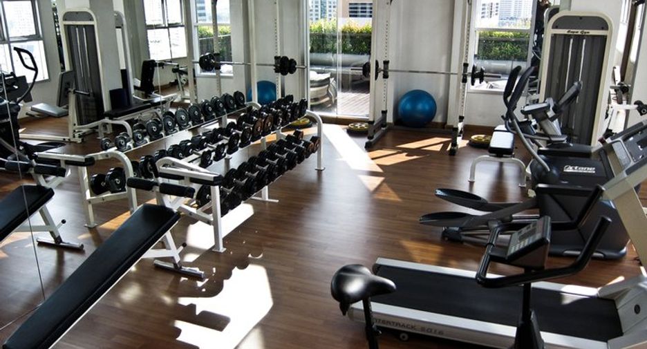 For rent 4 ベッドルーム condo in Sathon, Bangkok