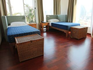 For rent 4 ベッドルーム condo in Sathon, Bangkok