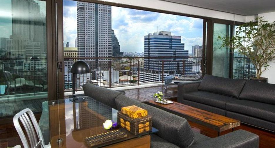 For rent 4 bedrooms condo in Sathon, Bangkok
