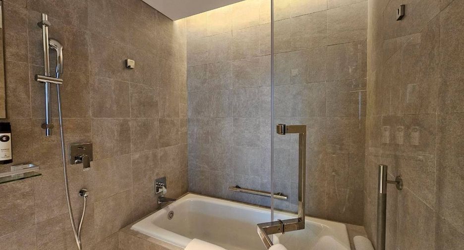 For rent 2 ベッドルーム condo in Sathon, Bangkok