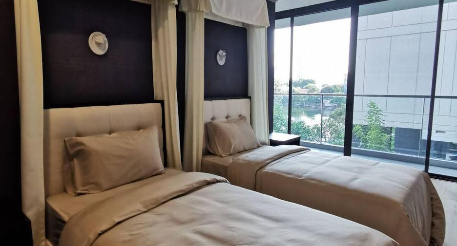 À louer 4 chambres condo à Suan Luang, Bangkok