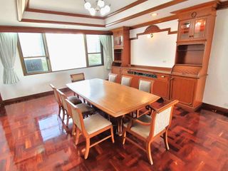 For rent 3 bedrooms condo in Watthana, Bangkok