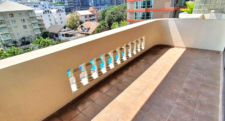 For rent 3 bedrooms condo in Watthana, Bangkok