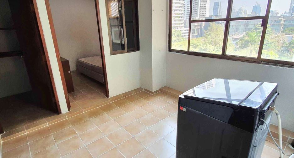 For rent 3 bedrooms condo in Watthana, Bangkok