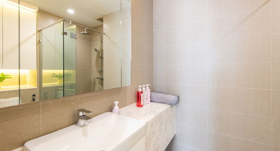 Condo en alquiler de 1 habitaciones en Pathum Wan, Bangkok