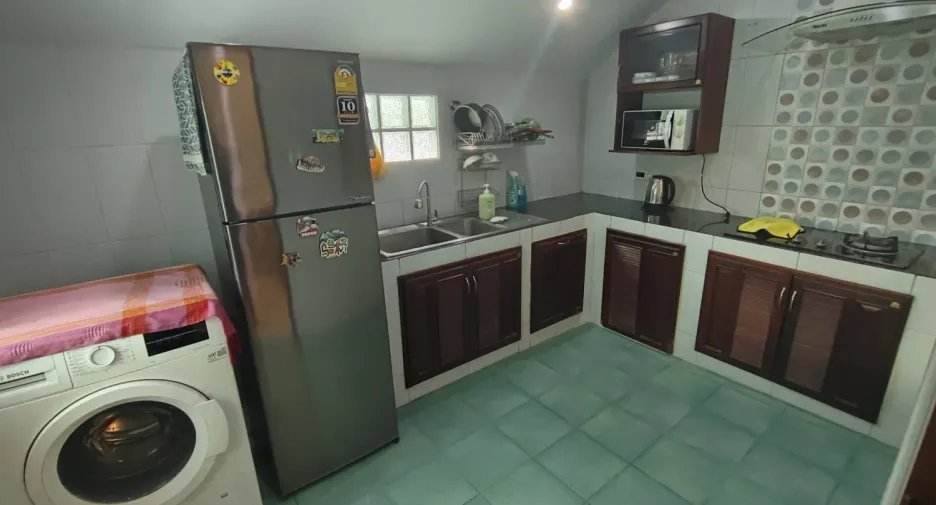 Casa en alquiler de 3 habitaciones en Bang Lamung, Chonburi