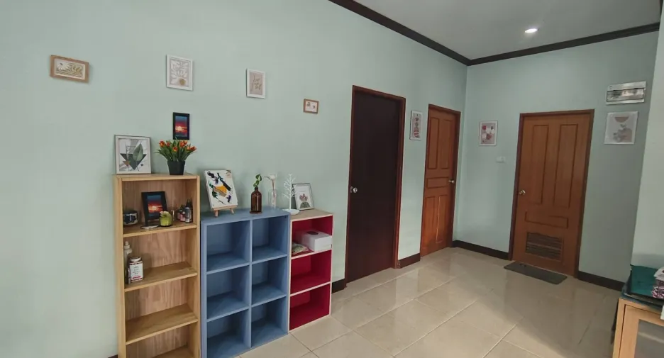 Casa en alquiler de 3 habitaciones en Bang Lamung, Chonburi