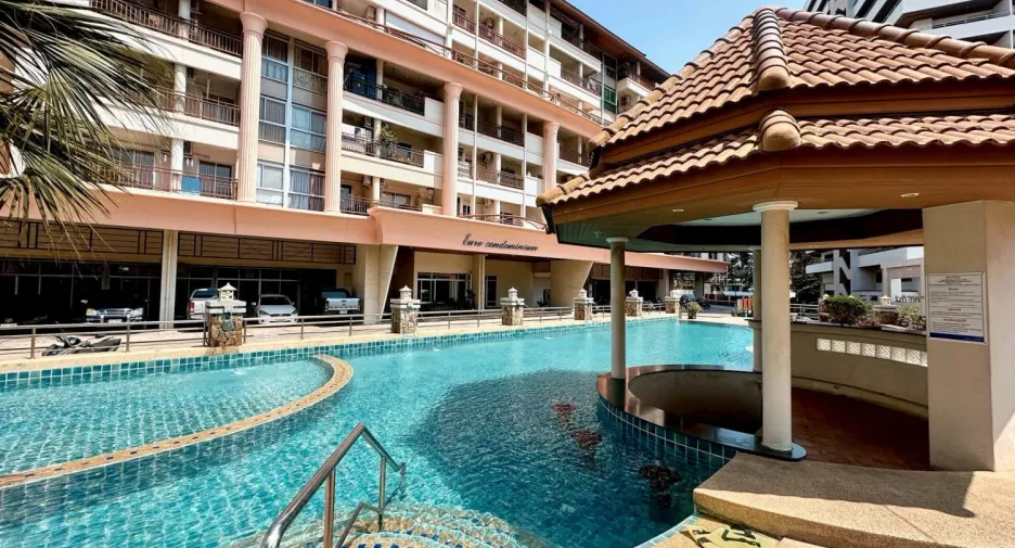 For sale 2 bedrooms condo in Bang Lamung, Chonburi