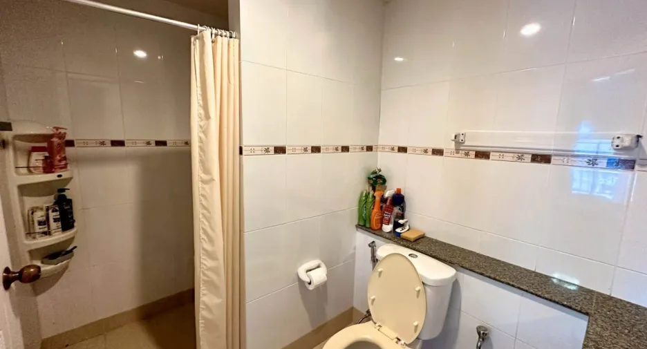 For sale 2 bedrooms condo in Bang Lamung, Chonburi