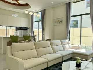 À vendre 4 chambres villa à Bang Lamung, Chonburi
