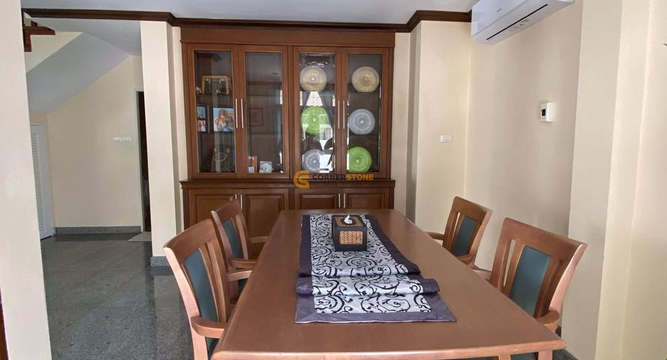 For rent 4 ベッドルーム house in Jomtien, Pattaya