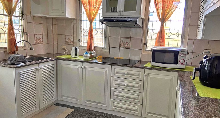 For rent 4 ベッドルーム house in Jomtien, Pattaya