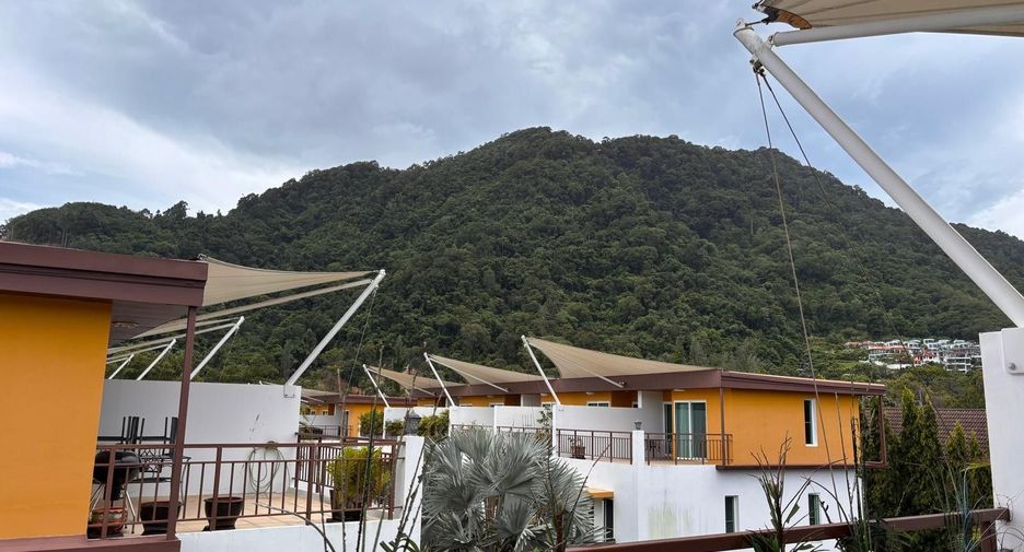 For sale 3 bedrooms townhouse in Kathu, Phuket