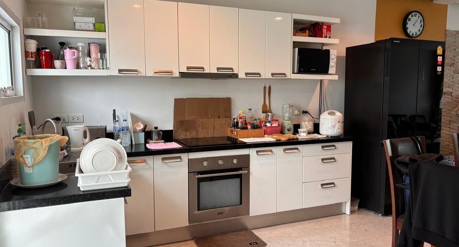 For sale 3 bedrooms townhouse in Kathu, Phuket