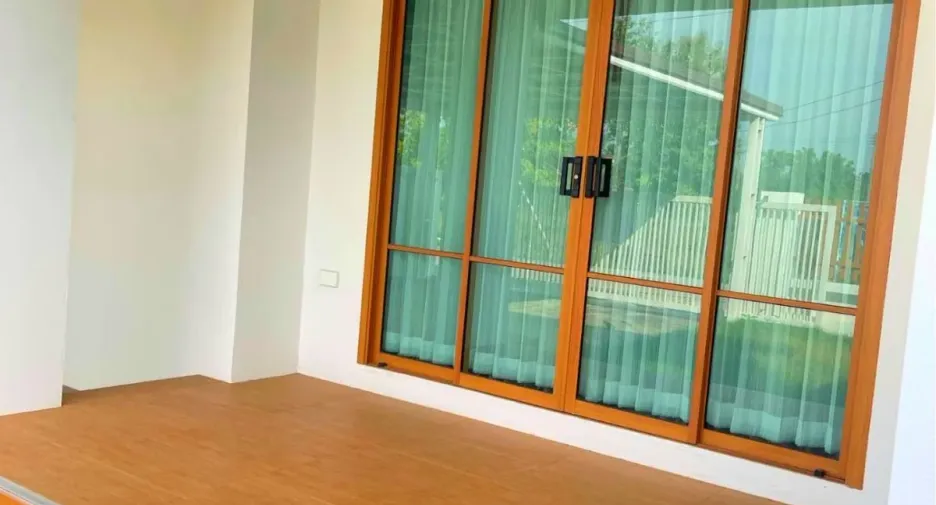Casa en venta y en alquiler de 3 habitaciones en Mueang Buriram, Buriram