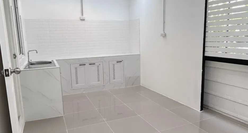 For sale 3 bedrooms townhouse in Phutthamonthon, Nakhon Pathom