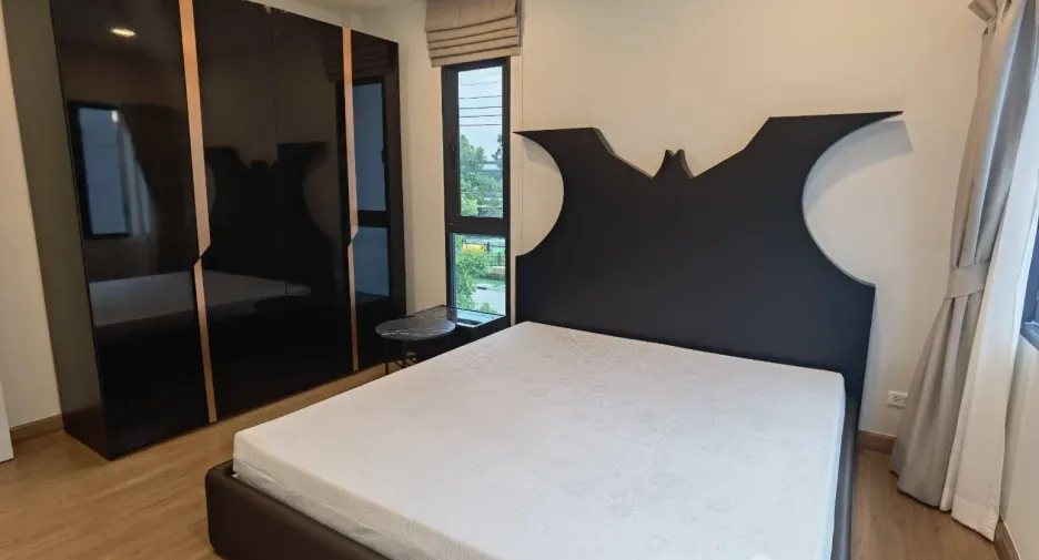 出租 4 卧室 独立屋 在 Bang Phli, Samut Prakan