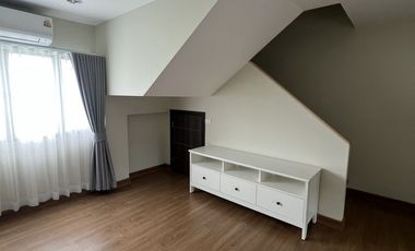 À louer 3 chambres maison à Mueang Chiang Mai, Chiang Mai