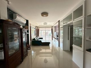 Продажа 3 спальни дом в Si Racha, Чонбури