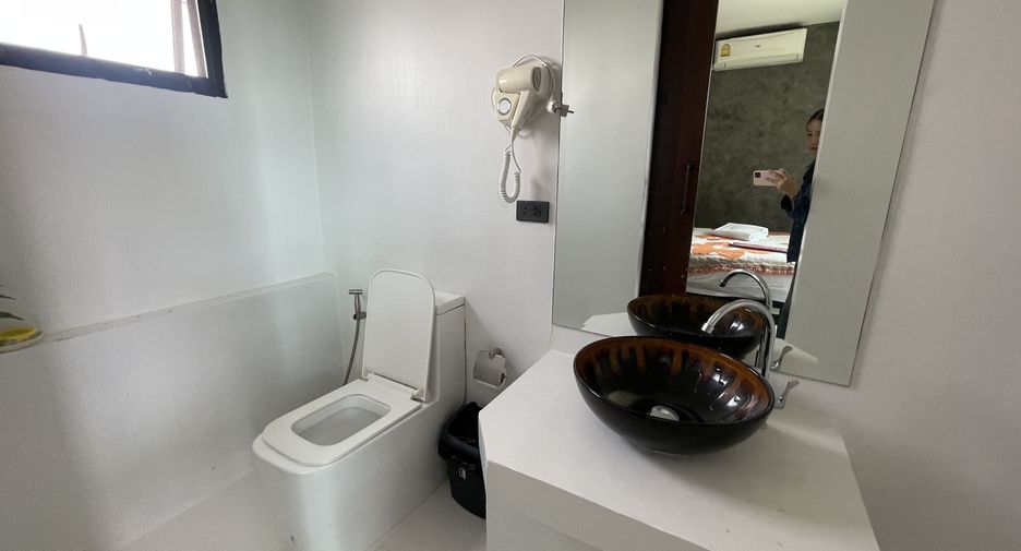 For rent 4 bedrooms villa in Hua Hin, Prachuap Khiri Khan