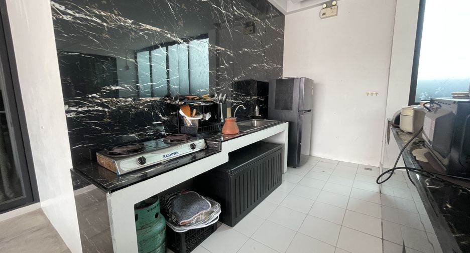 For rent 4 bedrooms villa in Hua Hin, Prachuap Khiri Khan