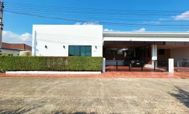 For rent 4 bedrooms villa in Hua Hin, Prachuap Khiri Khan