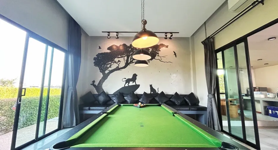 For rent 4 bedrooms villa in Hua Hin, Prachuap Khiri Khan