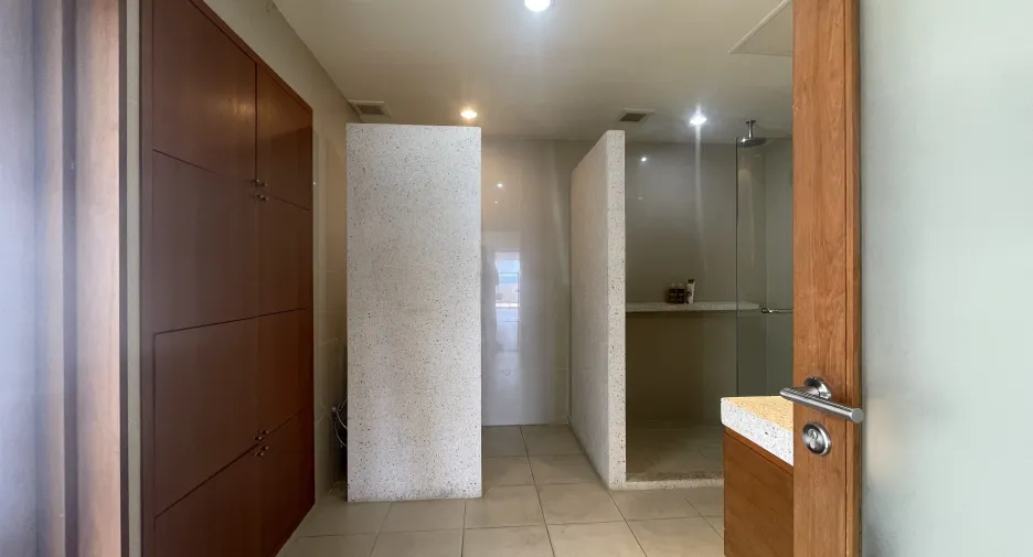 For sale and for rent 3 bedrooms condo in Kathu, Phuket