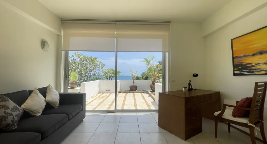 For sale and for rent 3 bedrooms condo in Kathu, Phuket
