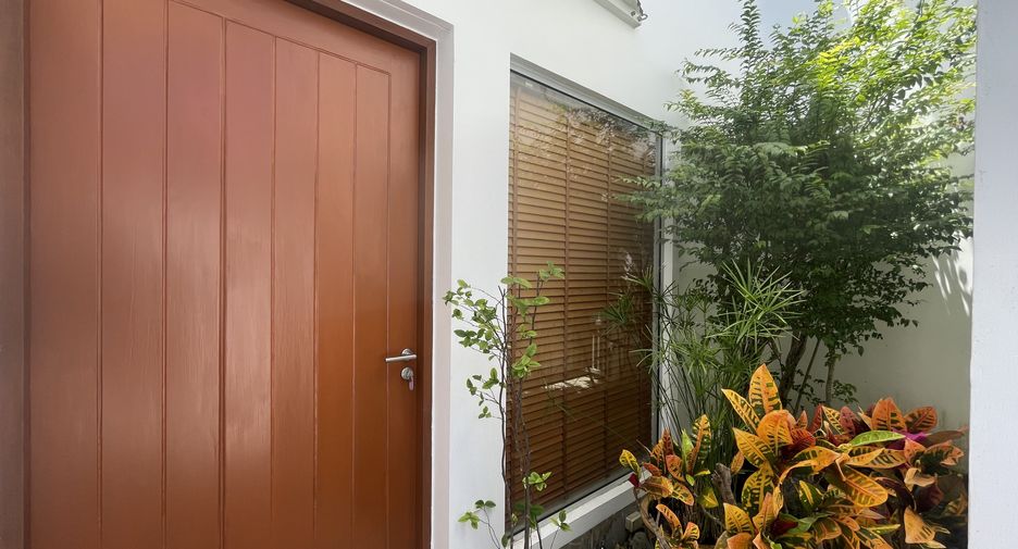 For sale and for rent 3 bedrooms condo in Kathu, Phuket