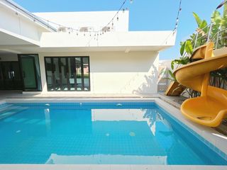 For rent 4 bedrooms villa in Hua Hin, Prachuap Khiri Khan