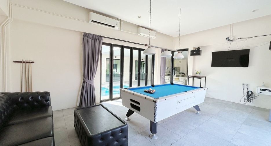 For rent 4 bedrooms villa in Hua Hin, Prachuap Khiri Khan