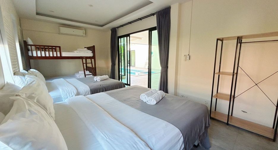 For rent 4 bedrooms villa in Hua Hin, Prachuap Khiri Khan
