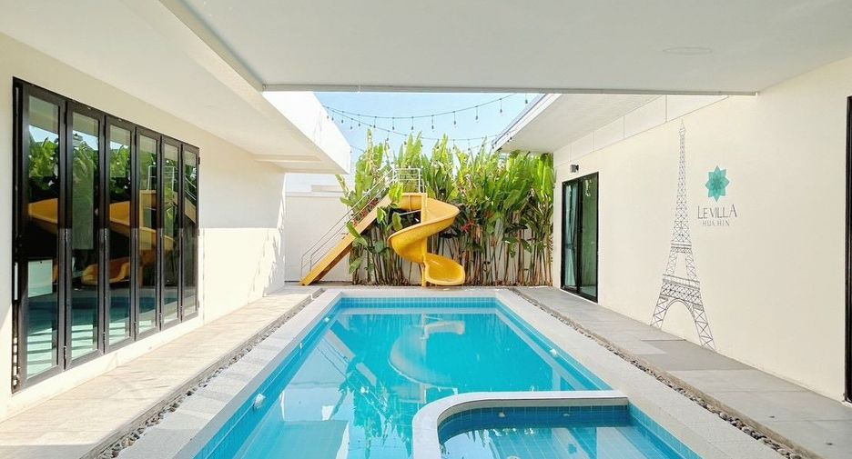 For rent 4 bedrooms villa in Hua Hin, Prachuap Khiri Khan