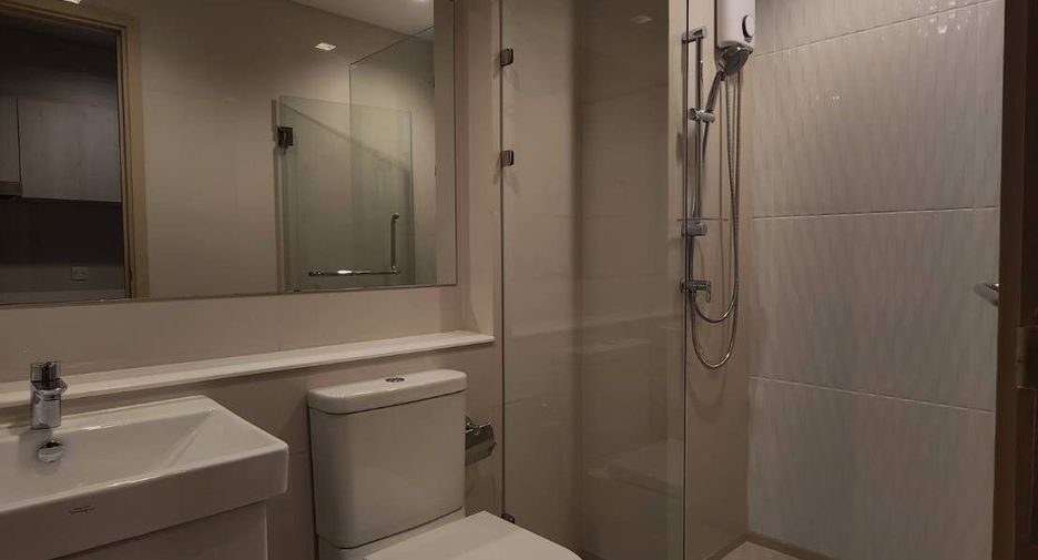 À louer et à vendre studio condo à Pathum Wan, Bangkok